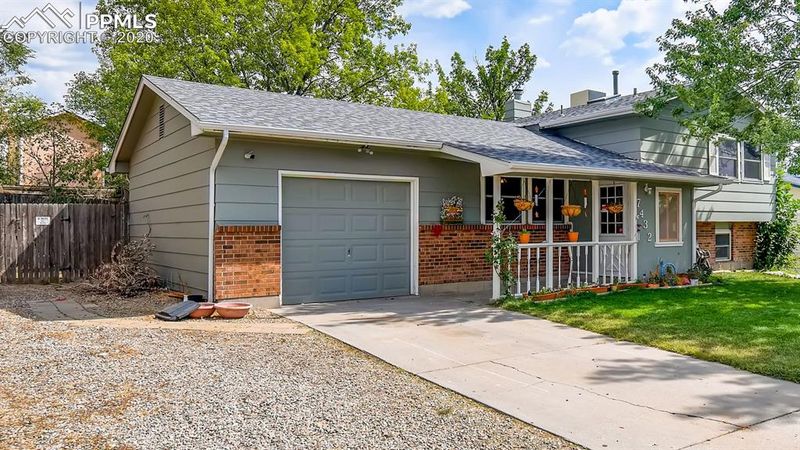 7432 Colonial Dr, Fountain, CO 80817