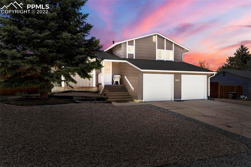 7433 River Bend Rd, Colorado Springs, CO 80911