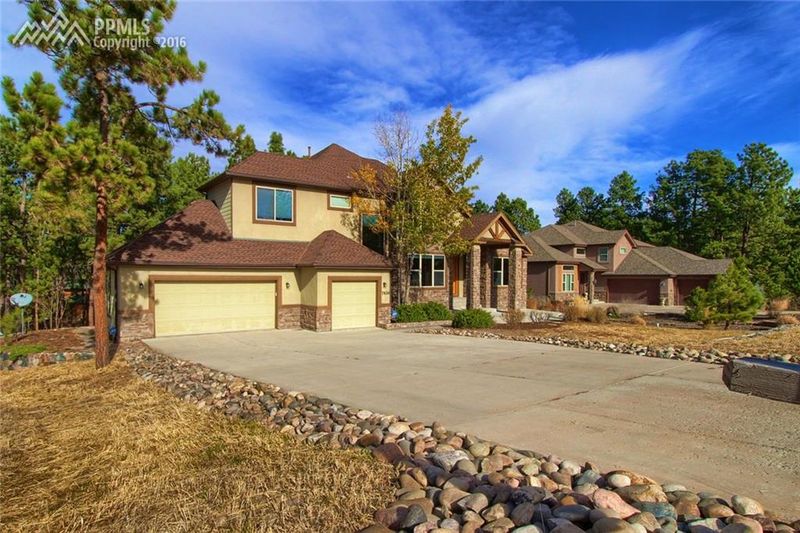 7434 Cameron Dr, Larkspur, CO 80118