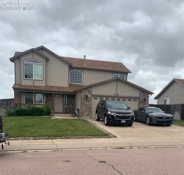 7437 Candelabra Dr, Colorado Springs, CO 80925