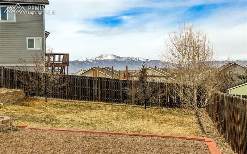 7442 Straggler Cir, Colorado Springs, CO 80922