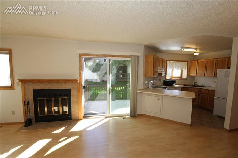 7450 Lomas Ct, Colorado Springs, CO 80920