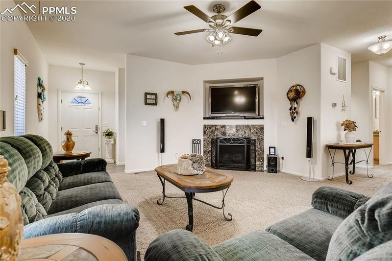 7454 Creekfront Dr, Fountain, CO 80817