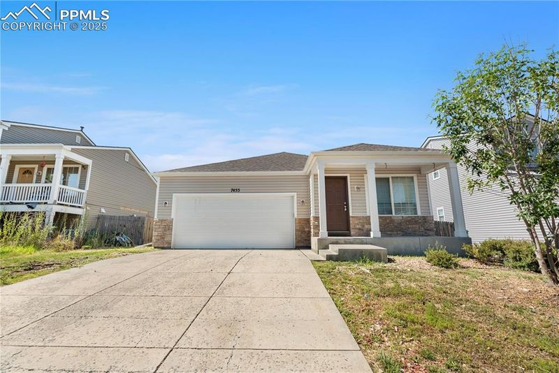 7455 Dobbs Dr, Fountain, CO 80817