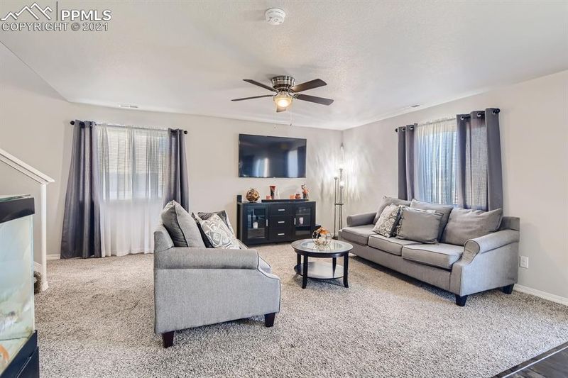 7458 Primavera Ln, Fountain, CO 80817