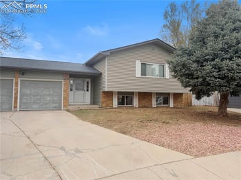 7470 Dove Creek Cir, Colorado Springs, CO 80911