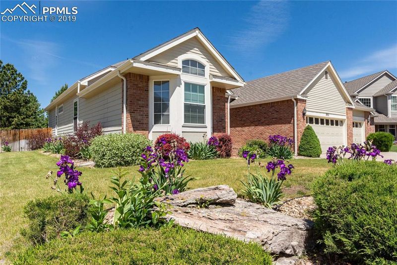 7471 Exeter Ct, Castle Pines, CO 80108