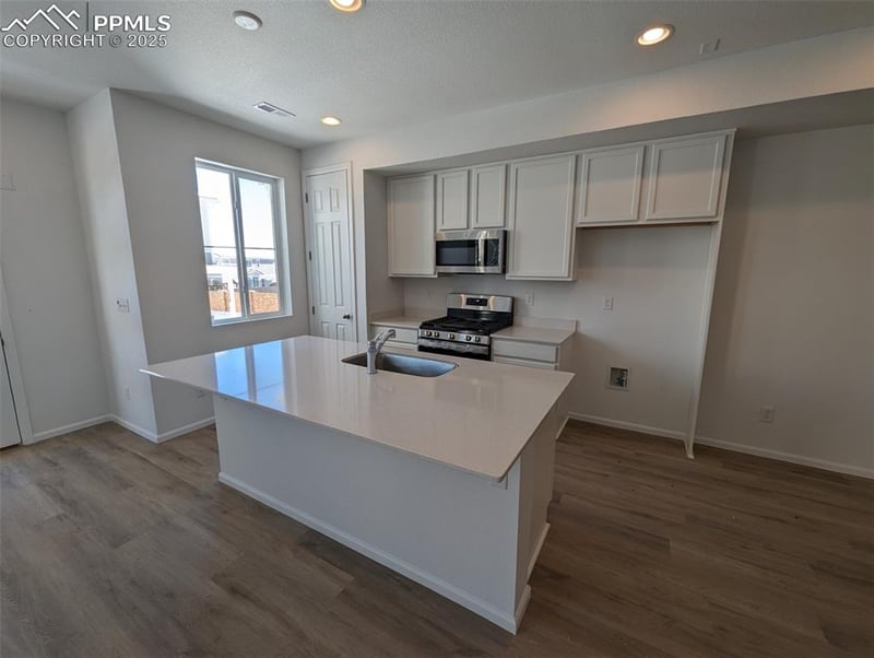 7473 Fountain Grass Grv, Colorado Springs, CO 80915