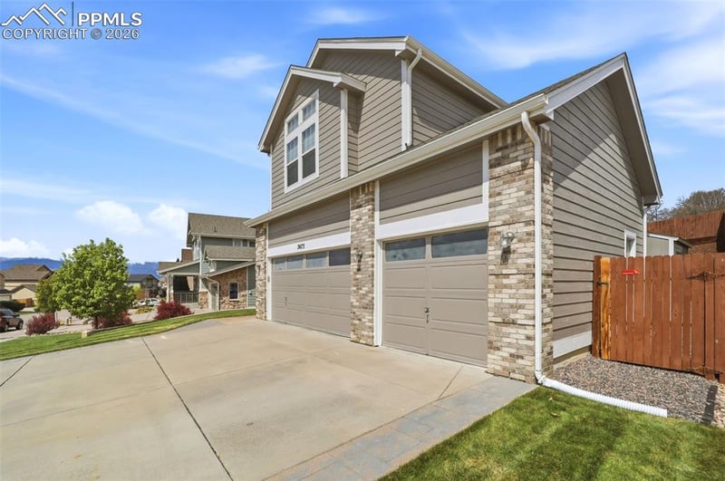 7475 Chancellor Dr, Colorado Springs, CO 80920