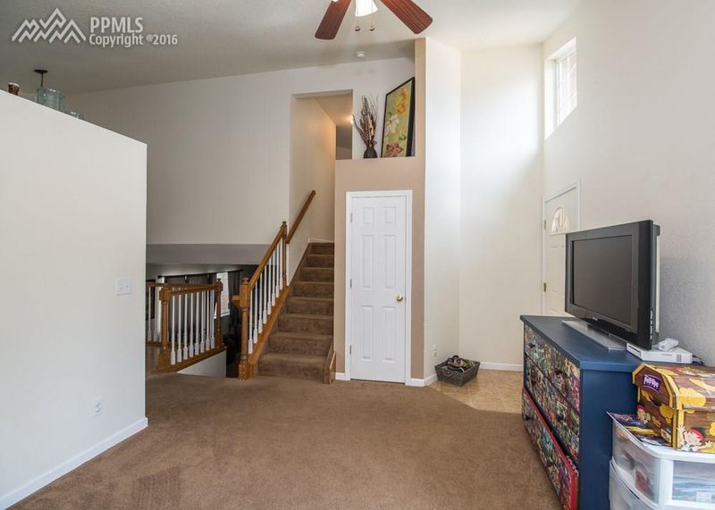 7475 Silver Bow Dr, Colorado Springs, CO 80925