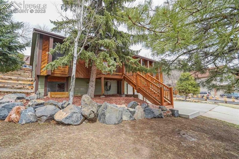 748 S Grey Eagle Cir, Colorado Springs, CO 80919