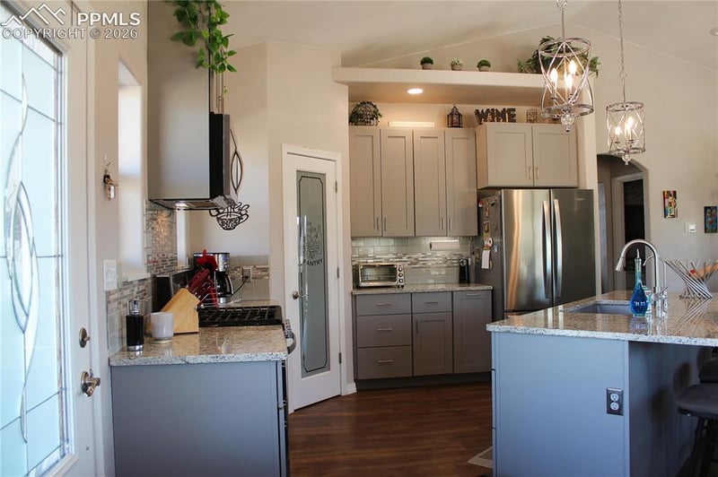 7480 Red Creek Springs Rd, Pueblo, CO 81005