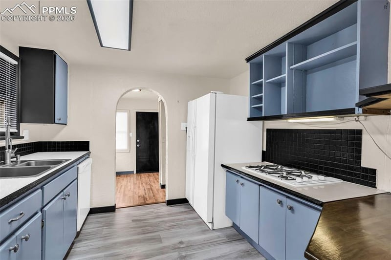 750 W Corona Ave, Pueblo, CO 81004