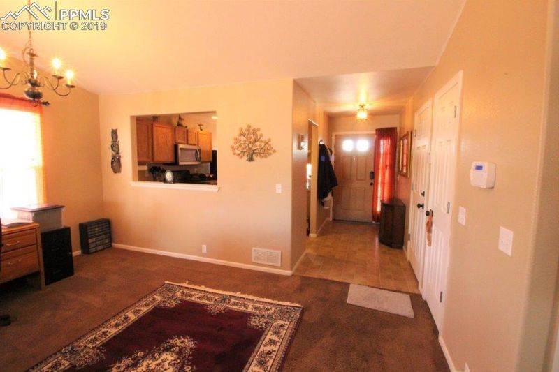 7504 Dobbs Dr, Fountain, CO 80817