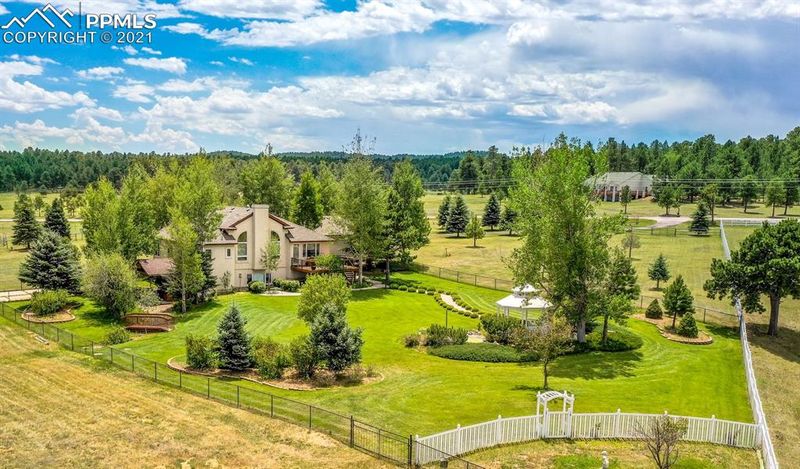 7505 E Palmer Divide Ave, Larkspur, CO 80118