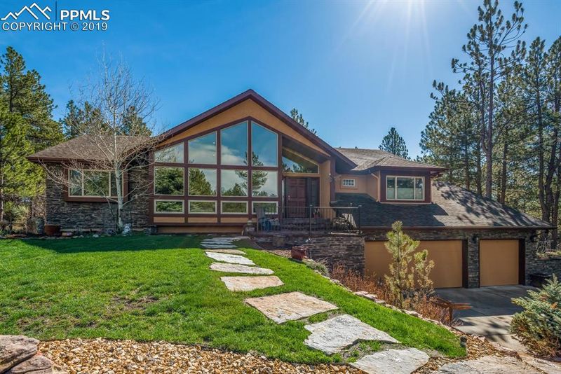 7510 Cameron Dr, Larkspur, CO 80118