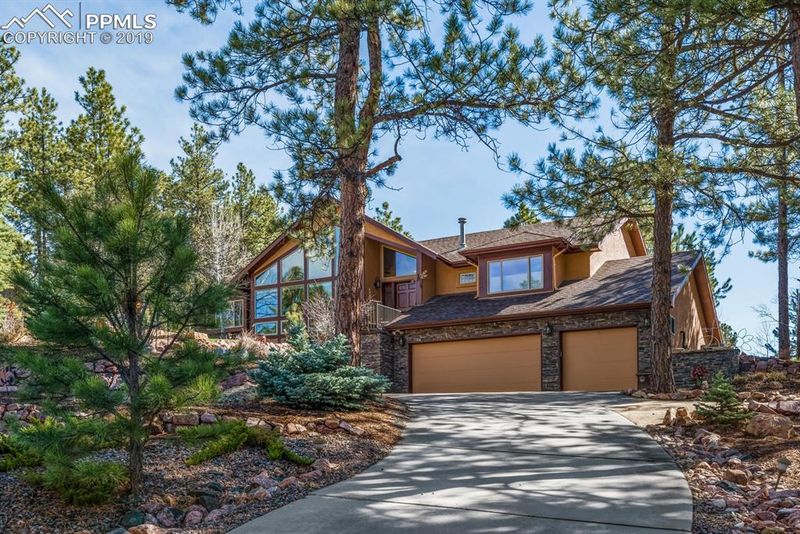 7510 Cameron Dr, Larkspur, CO 80118