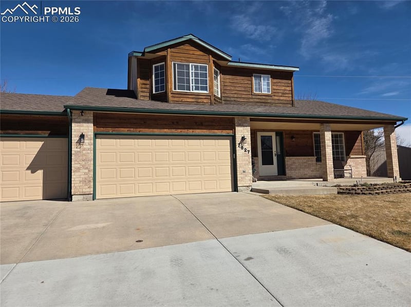 7527 Potomac Dr, Colorado Springs, CO 80920