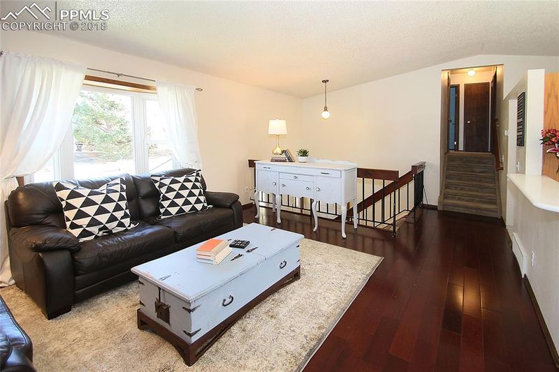 7542 Bell Dr, Colorado Springs, CO 80920