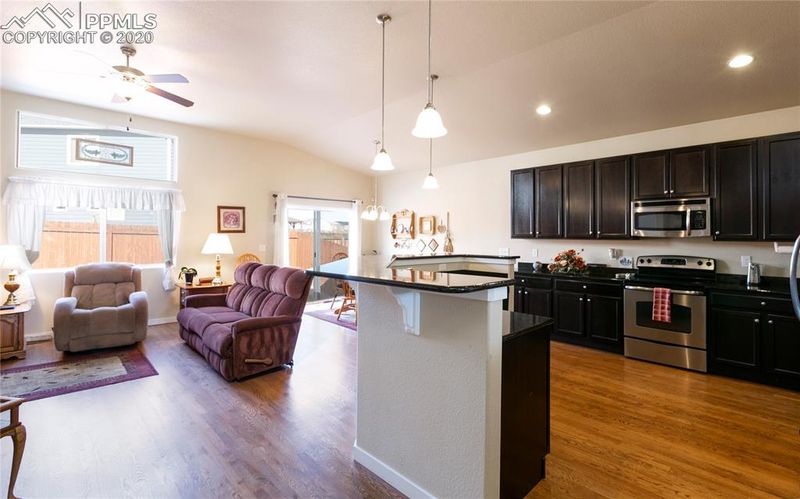 7548 Colorado Tech Dr, Colorado Springs, CO 80915