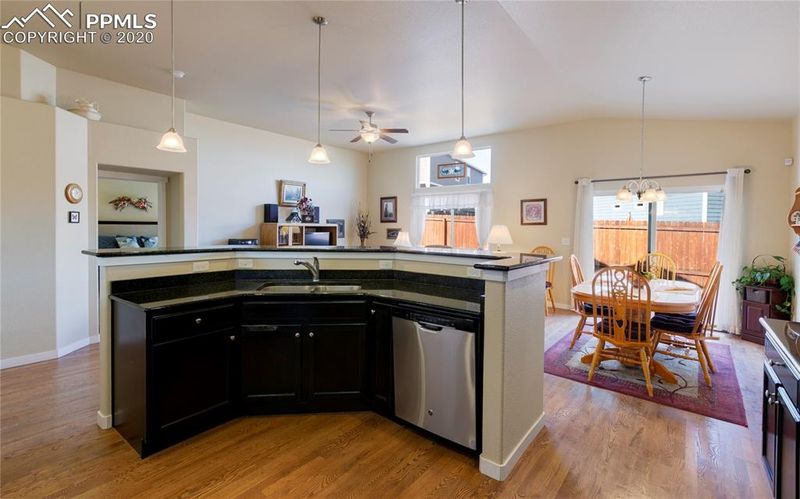 7548 Colorado Tech Dr, Colorado Springs, CO 80915
