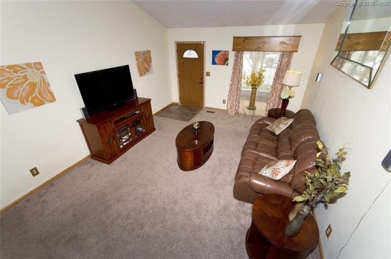7552 Liberty Bell Dr, Colorado Springs, CO 80920