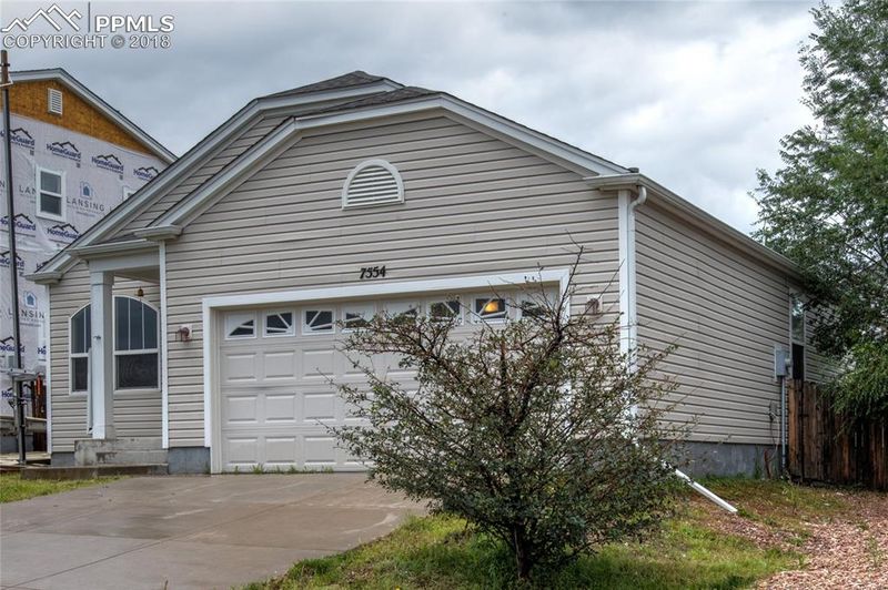 7554 Dobbs Rd, Fountain, CO 80817