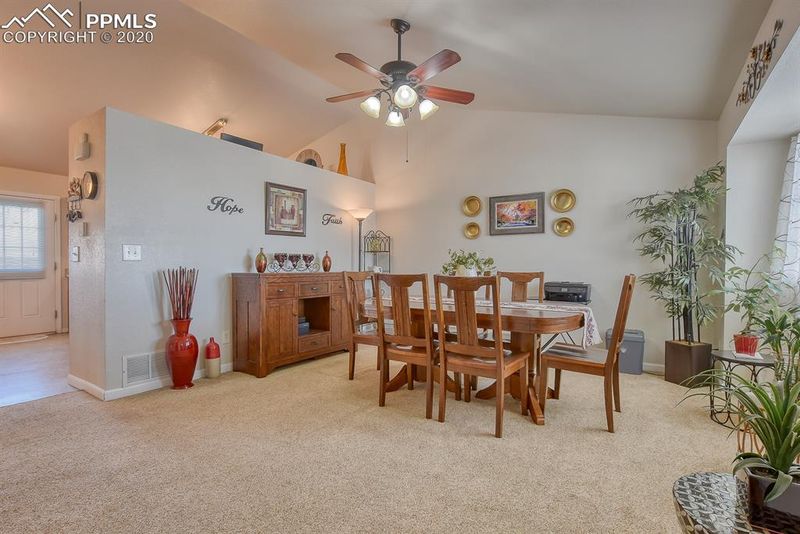 7557 Waterside Dr, Colorado Springs, CO 80925