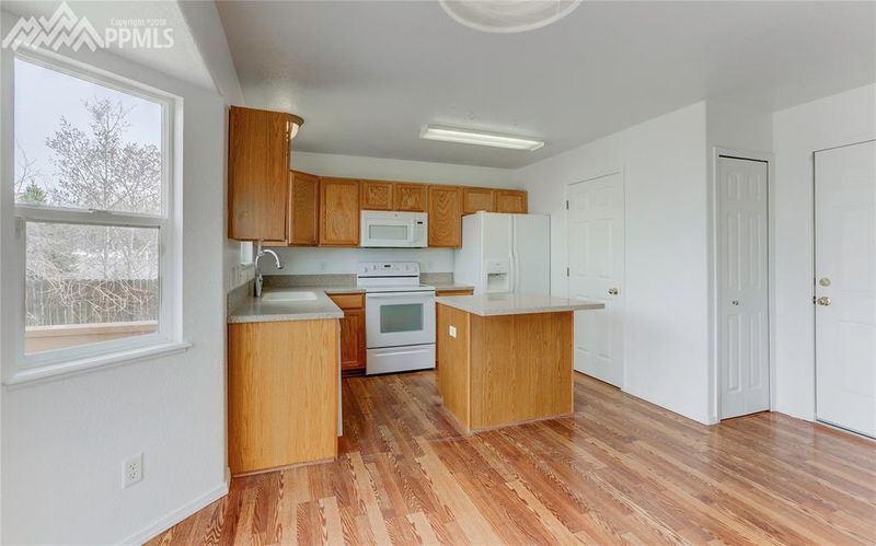 7565 Barn Owl Dr, Fountain, CO 80817