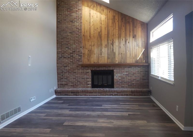 7575 Hickorywood Dr, Colorado Springs, CO 80920