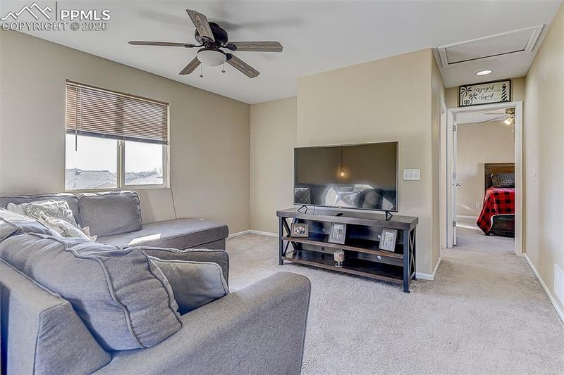 7584 Barn Owl Dr, Fountain, CO 80817
