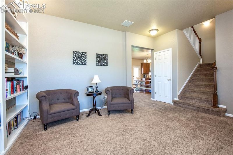 7587 Forest Valley Loop, Colorado Springs, CO 80908