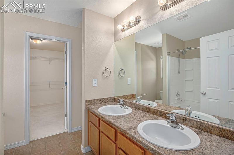 7594 Stetson Highlands Dr, Colorado Springs, CO 80923