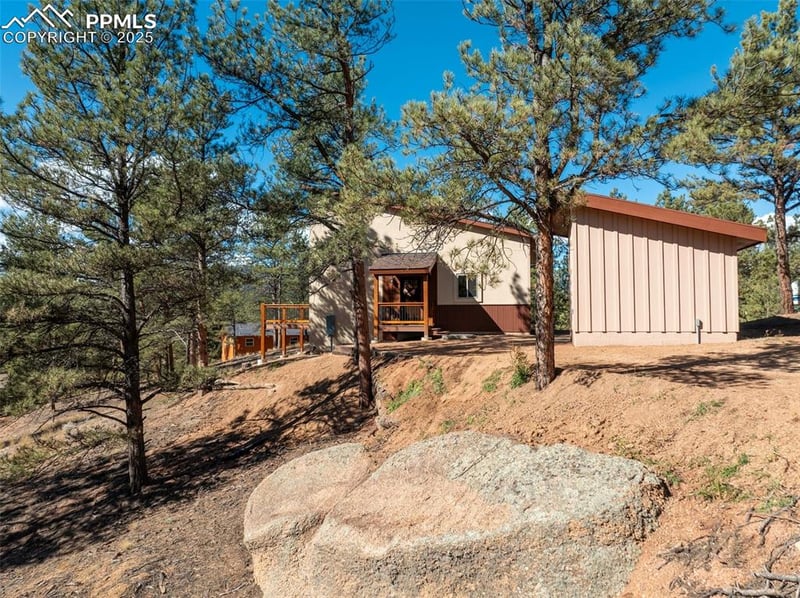 76 Bradshaw Rd, Florissant, CO 80816