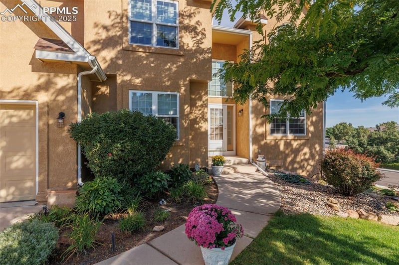 760 Herbglen Ct, Colorado Springs, CO 80906