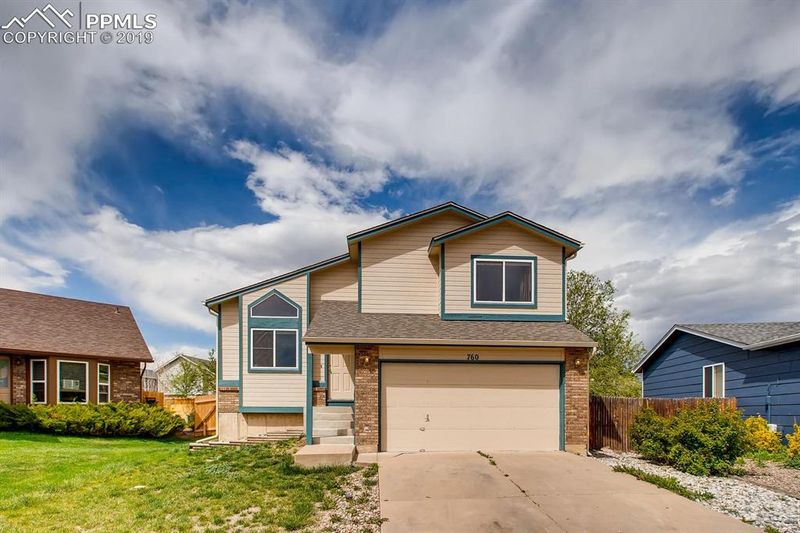 760 Memory Ln, Fountain, CO 80817