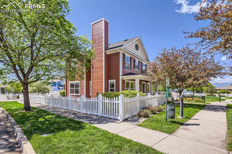 7601 Menagerie Ln, Colorado Springs, CO 80923