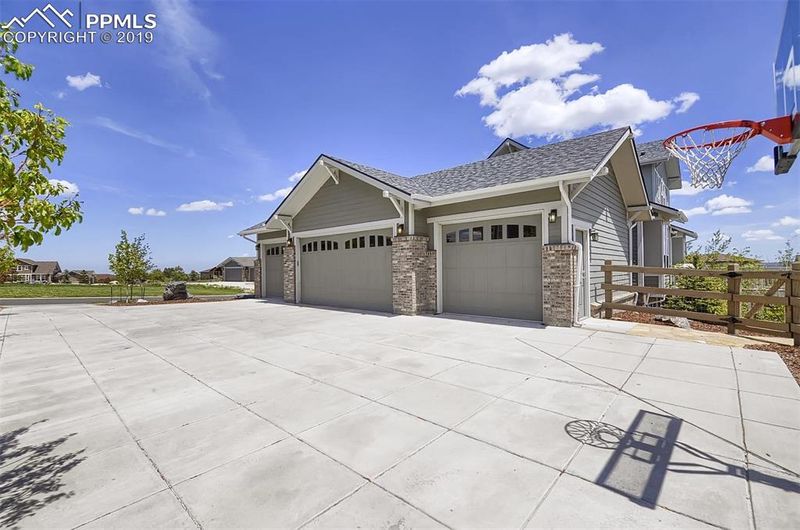 7601 Weaver Cir, Castle Rock, CO 80104