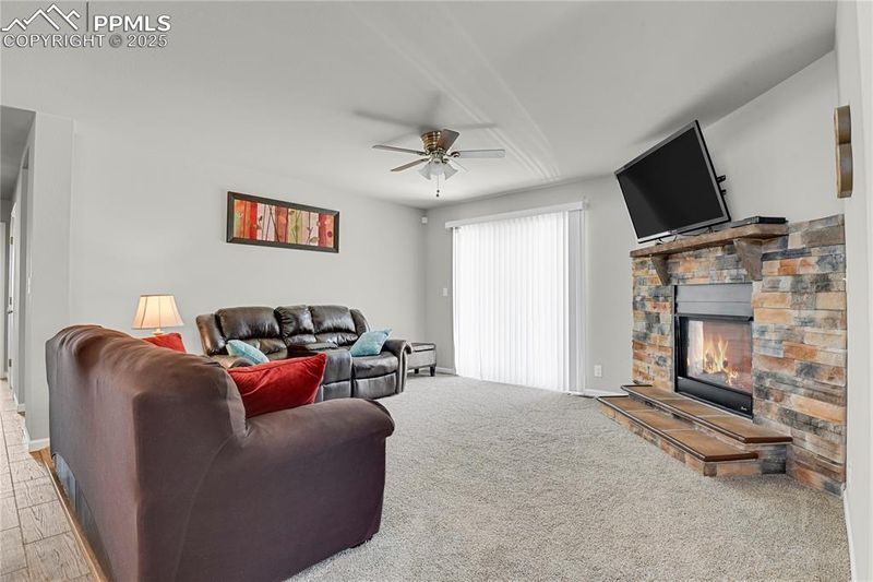 7611 Crested Jay Point, Colorado Springs, CO 80922