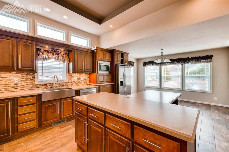 7626 Crested Jay Point, Colorado Springs, CO 80922