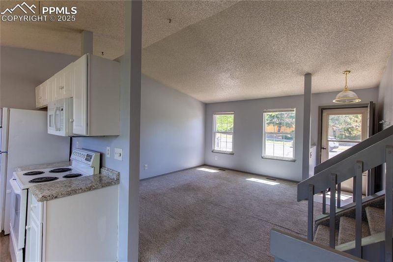 7630 Pebble Path Pl, Colorado Springs, CO 80920