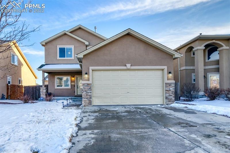 7637 Colorado Tech Dr, Colorado Springs, CO 80915