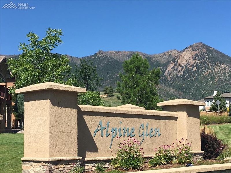 7637 Sierra Pine Dr, Colorado Springs, CO 80919