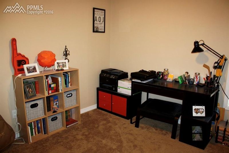 7639 Crested Jay Point, Colorado Springs, CO 80922