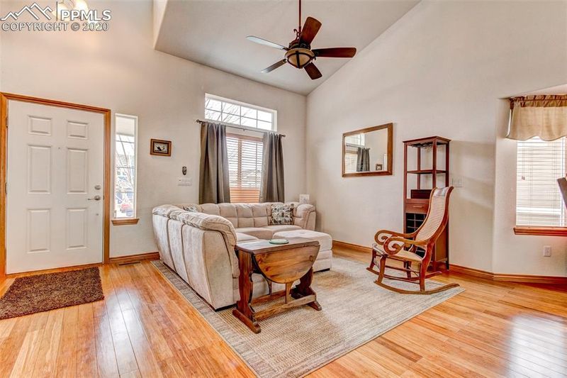 7647 Bentwater Dr, Fountain, CO 80817