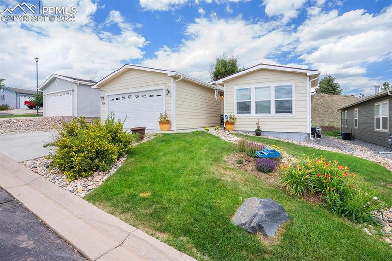 7654 Crested Jay Point, Colorado Springs, CO 80922