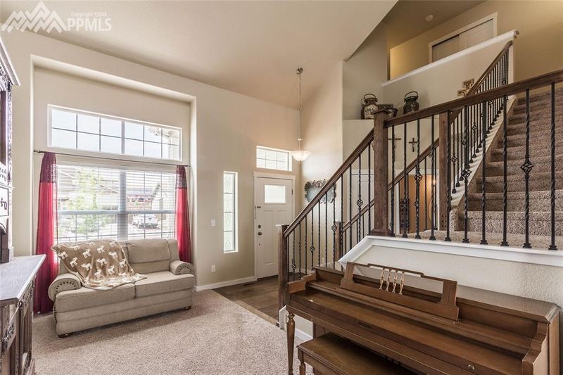 7655 Dutch Loop, Colorado Springs, CO 80925