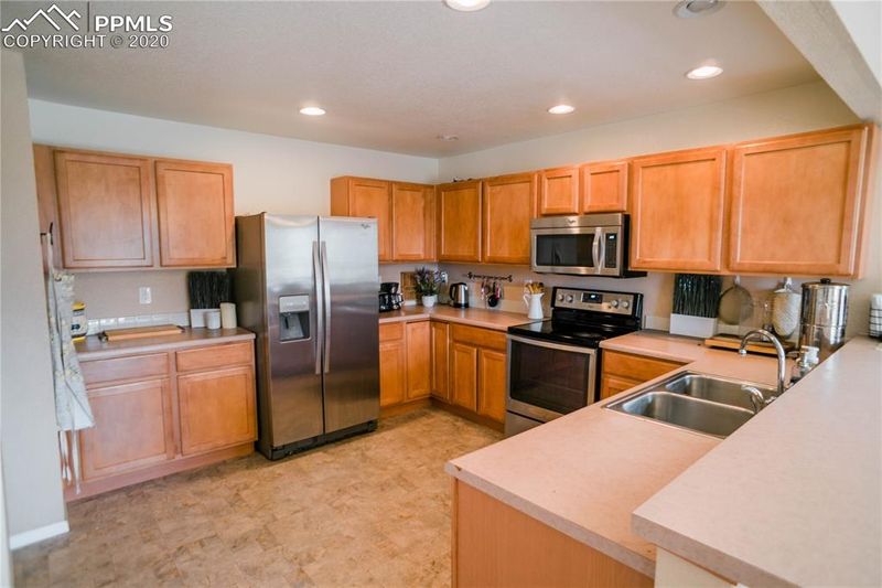 7655 Stormy Way, Colorado Springs, CO 80922