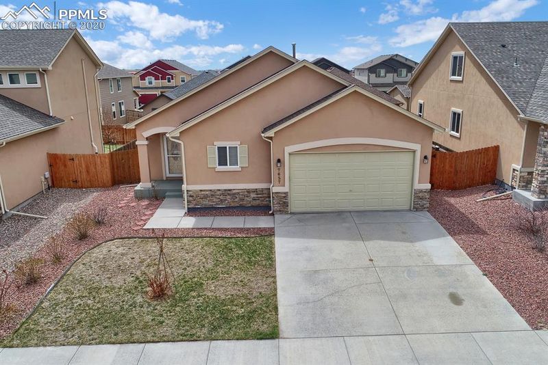 7657 Colorado Tech Dr, Colorado Springs, CO 80915
