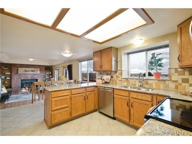 7695 Montane Dr, Colorado Springs, CO 80920